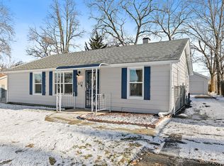 612 S Webster St, Aurora, IL 60505