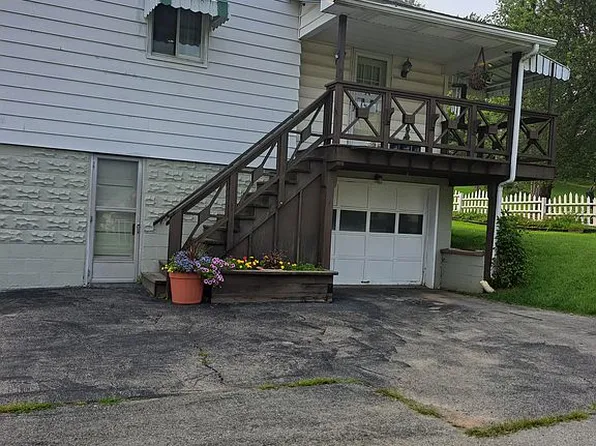 421 Franklin St, Clarion, PA 16214