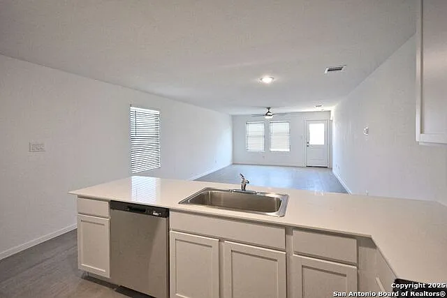 1517 Hummock Steep — Photo 10