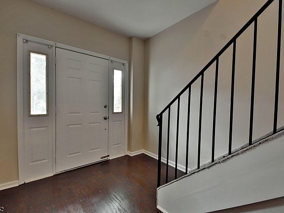 5th image of 2031 Ostwood Ter APT 6