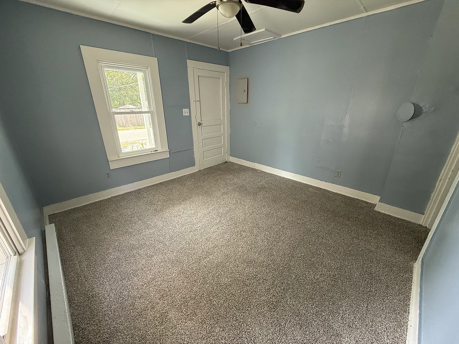 1 bed, 960 sqft, $985 — Photo 4