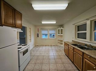 11380 SW Greenburg Rd #9, Portland, OR 97223