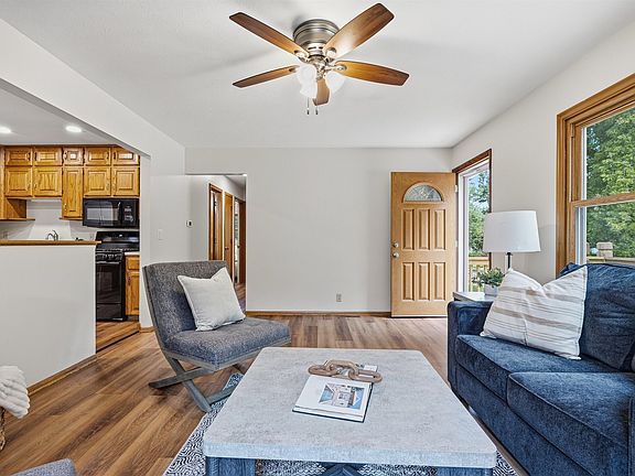 5th image of 708 Logan Ave