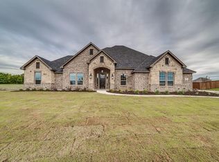 5631 Red Sage Ct, Midlothian, TX 76065