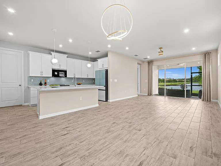 10288 Bonavie Cove Dr — Photo 16