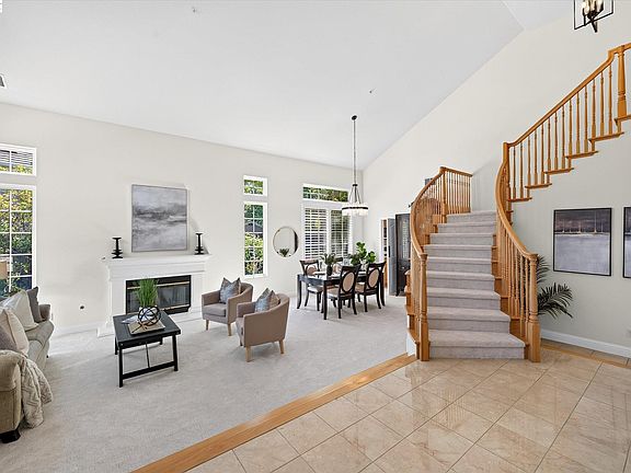 4th image of 3325 Medallion Ct