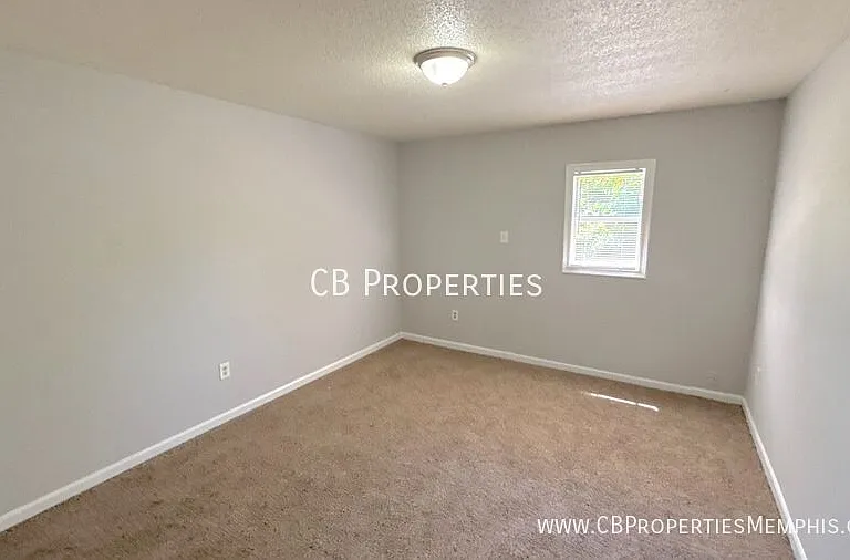 5655 Myers Rd — Photo 4