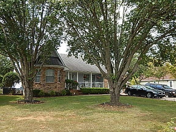 3rd image of 1115 Woods Edge Dr