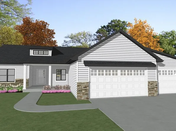 W5025 Blue Heron Cir, Sherwood, WI 54169