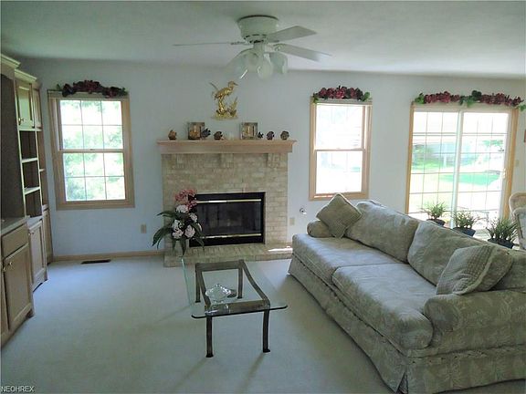 5th image of 4212 Angela Ln