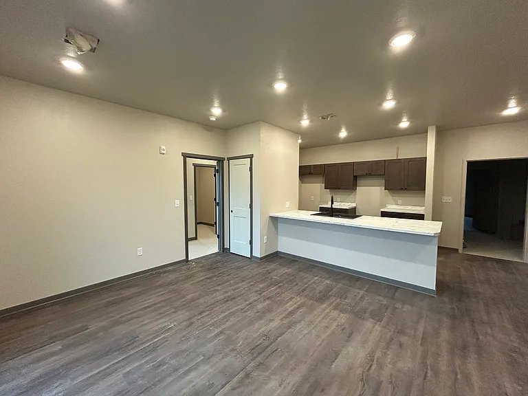 6950 Hickman Rd #300A — Photo 6