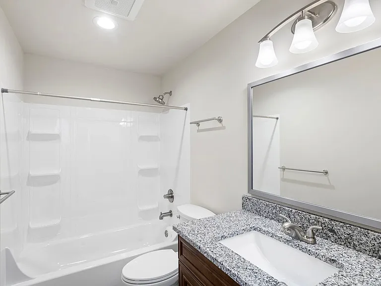 Heron View Apartment Homes — Photo 49