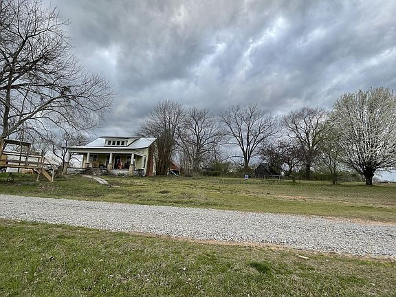 2nd image of 282 County Road 3542