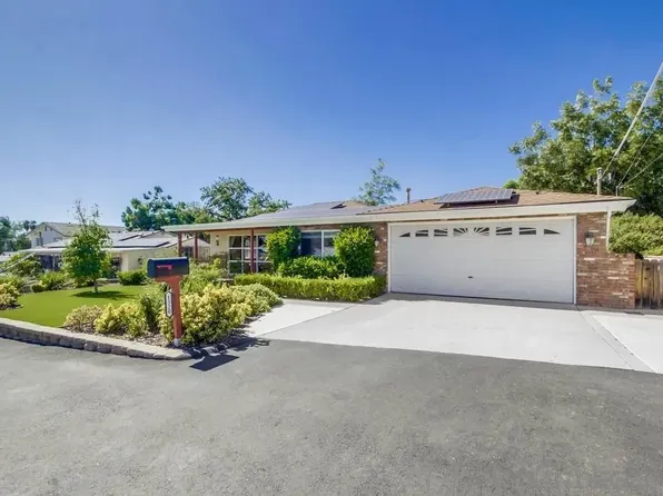 1320 Somermont Dr, El Cajon, CA 92021