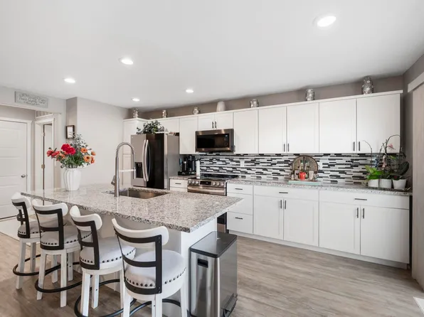 4157 Omaha Ave, Waterloo, IA 50702