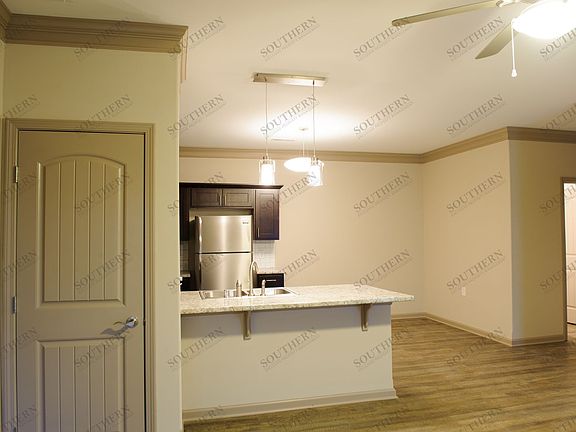 5th image of 313 Professional Park Dr #E