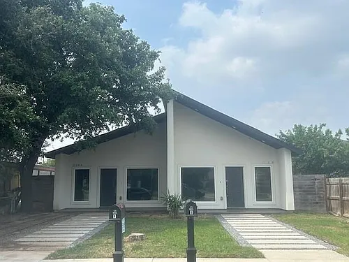 2120 Date Palm Ave Photo 1