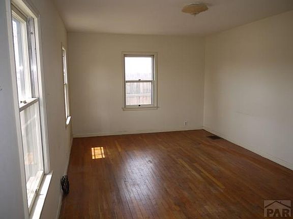 2nd image of 1401 E 18th St