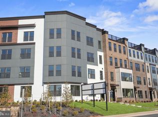 43895 Circuit Sq, Ashburn, VA 20147