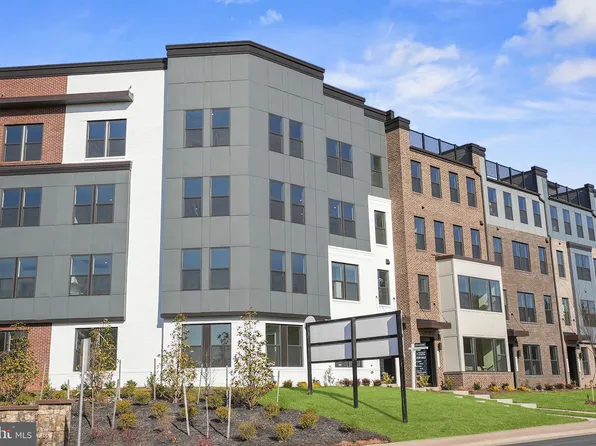 43895 Circuit Sq, Ashburn, VA 20147