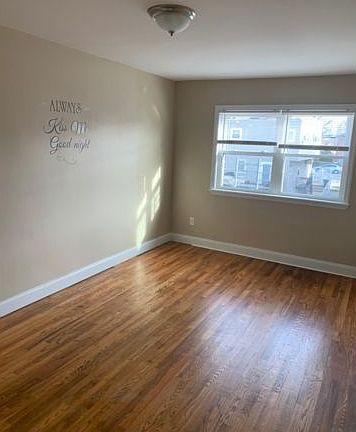 2nd image of 1456 Ohm Ave