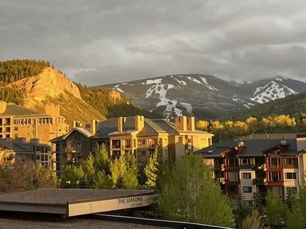 137 Benchmark Rd #307, Avon, CO 81620
