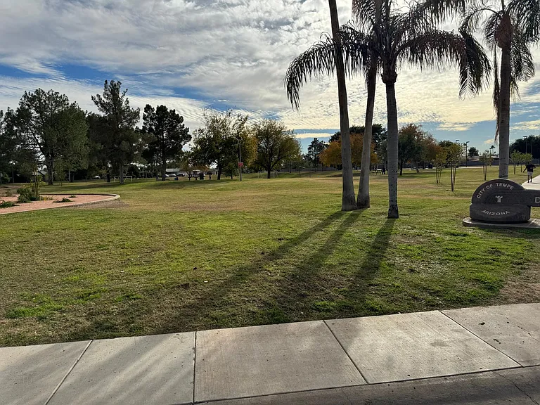 1214 W Manhatton Dr — Photo 30