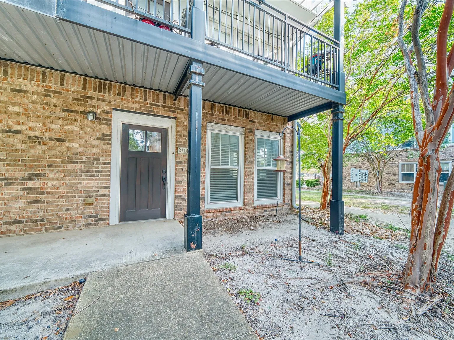 2 bed, 2.0 bath, 1080 sqft, $1,700 — Photo 4
