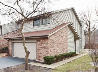 19 Commons Dr, Palos Park, IL