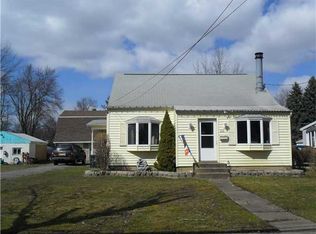 212 Rumbold Ave, North Tonawanda, NY 14120