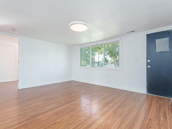 5th image of 2800 W 6th St