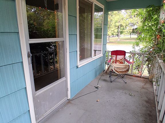 2nd image of 8005 SE 24th Ave