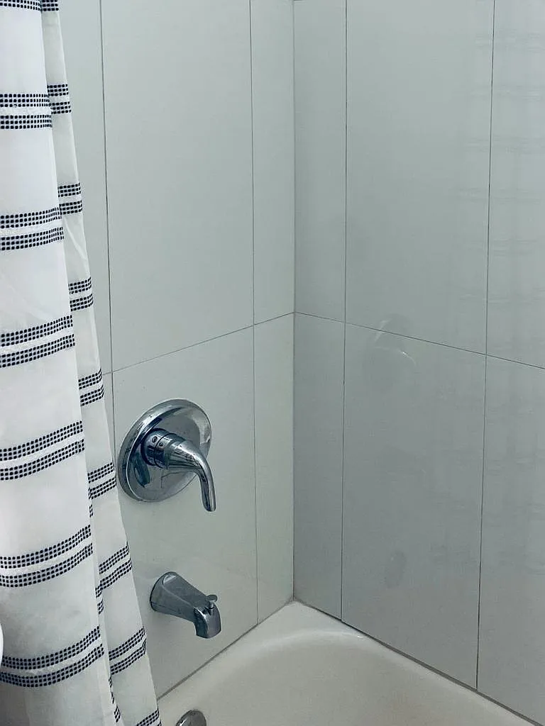 1 bed, $825 — Photo 1