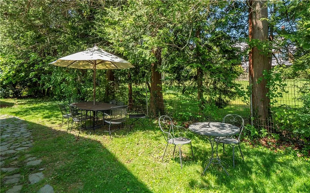 3 bed, 2.5 bath, 1680 sqft, $3,900 — Photo 4