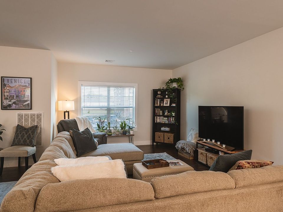 Summit Living Luxury Flats Apartment Rentals Lancaster, PA Zillow