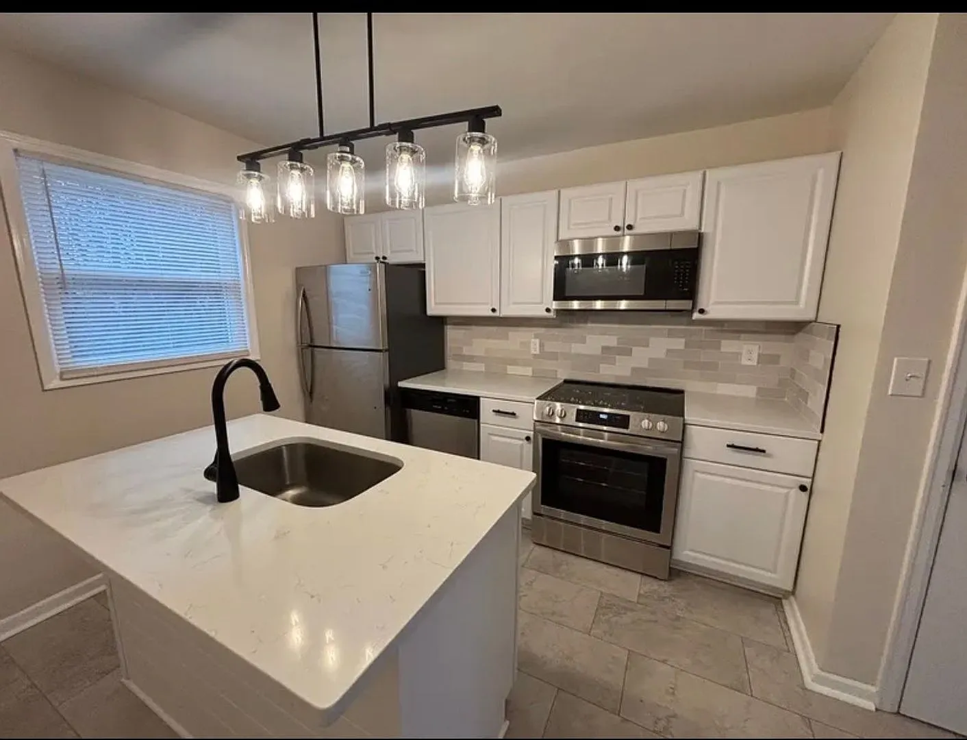 9-13 Anthony Lane — Photo 1