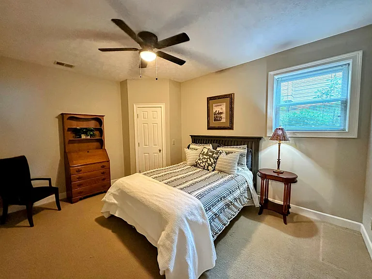 662 Waters Edge Cv — Photo 28