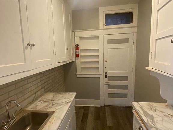 4th image of 4822 Chicago St APT 4