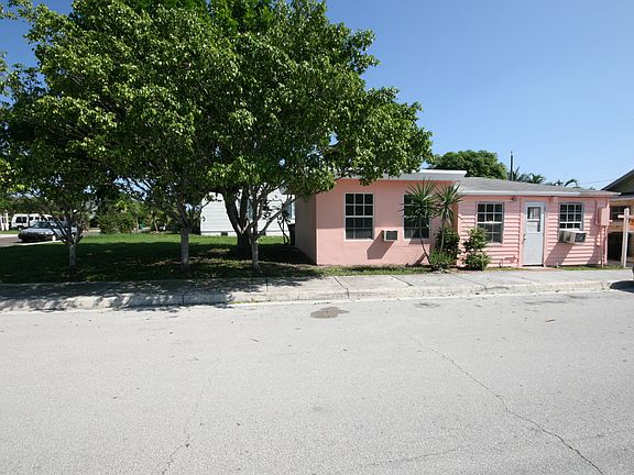 5th image of 402 N C St