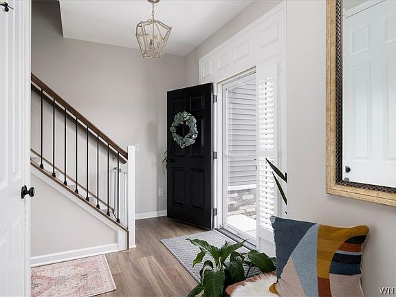 3rd image of 5489 Cooper Rdg