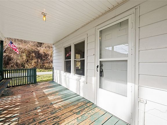 4th image of 336 Willowdale Church Road