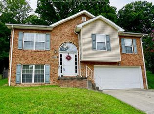 811 Gordon Dr, South Charleston, WV 25303
