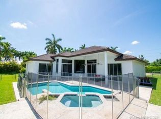 611 Ranch Rd #R, Fort Lauderdale, FL 33326