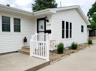 1233 13th St, Marion, IA 52302