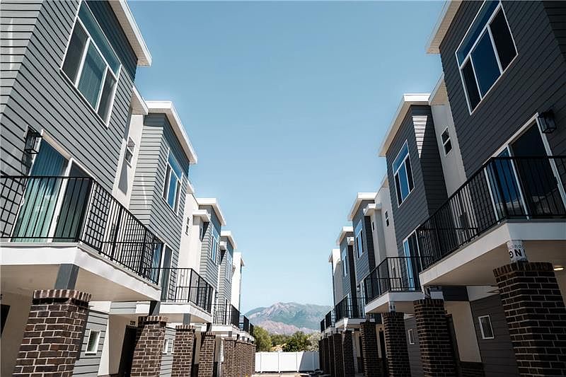 1st image of 2319 W James Way