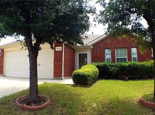 1039 Valley Brook Ln, Grand Prairie, TX 75052