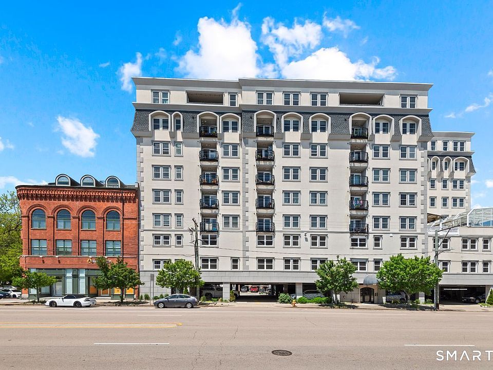 1st image of 461 Bank Street #403