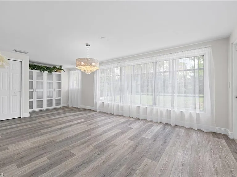 1051 Cypress Woods Dr — Photo 11