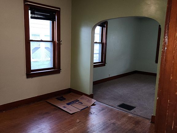 2nd image of 214 S Main St #1