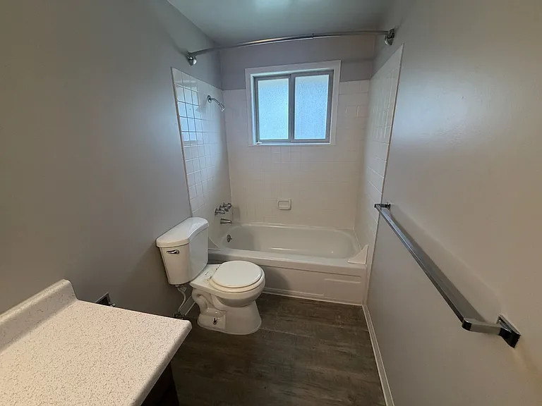 Eagles Landing Apartments — Photo 42